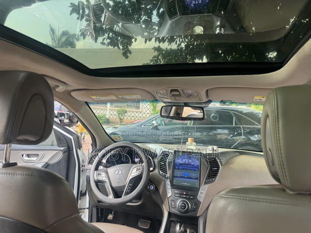 Hyundai Santa Fe Limited Ultimate AWD 2018 White