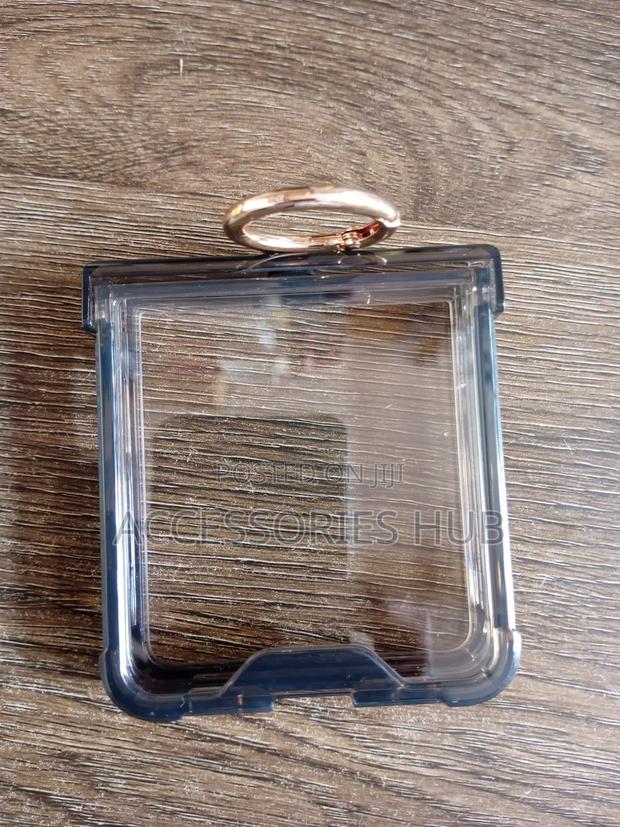 Z Flip 7 Transparent Case · Photo 4