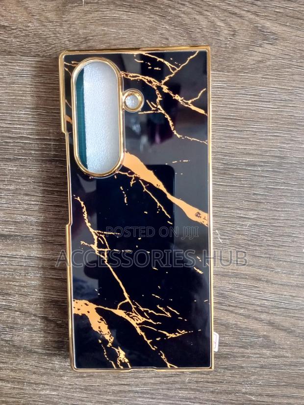 Z Fold 7 Cases With Inbuilt Protector · Photo 4