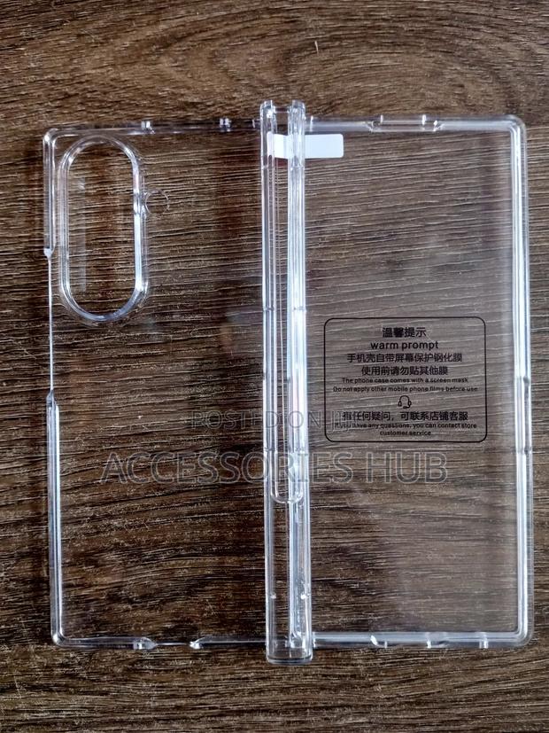 Z Fold 7 Transparent Case With Inbuilt Protector · Photo 3