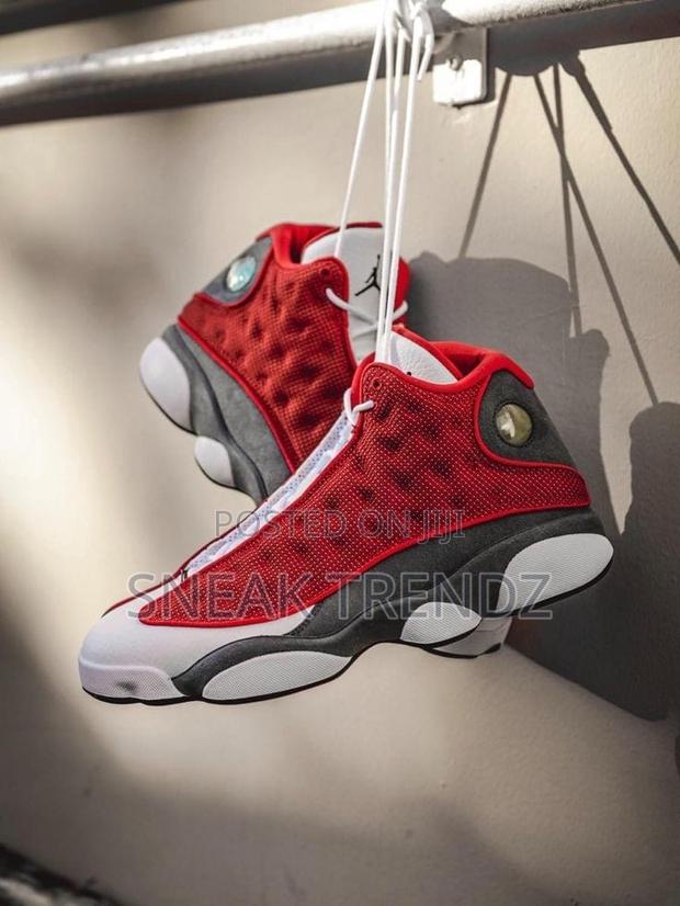 Air Jordan R13 Red · Photo 4