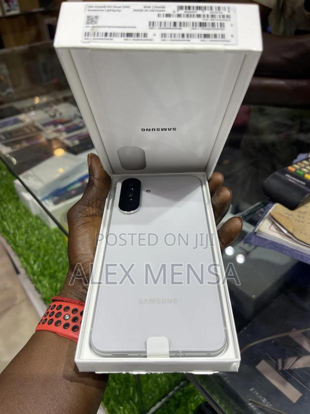 New Samsung Galaxy A56 256 GB White