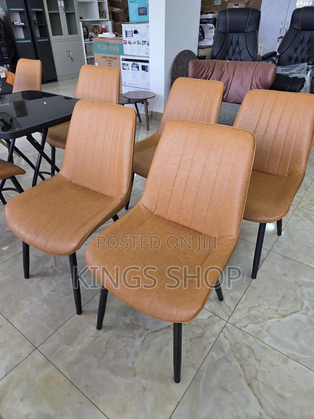Dining Chairs · Photo 4