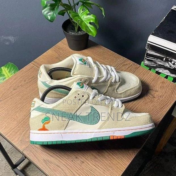 Nike Sb Dunk Low X Green Cream · Photo 3