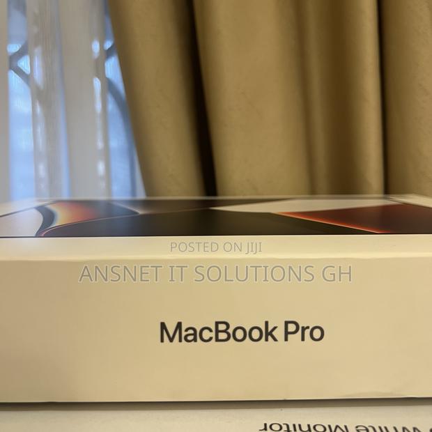 New Laptop Apple MacBook Pro 2021 M1 16GB Apple M1 Pro SSD 512GB photo 3