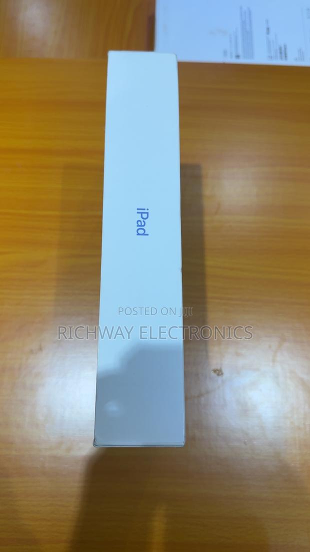New Apple iPad (2025) 256 GB Blue photo 2