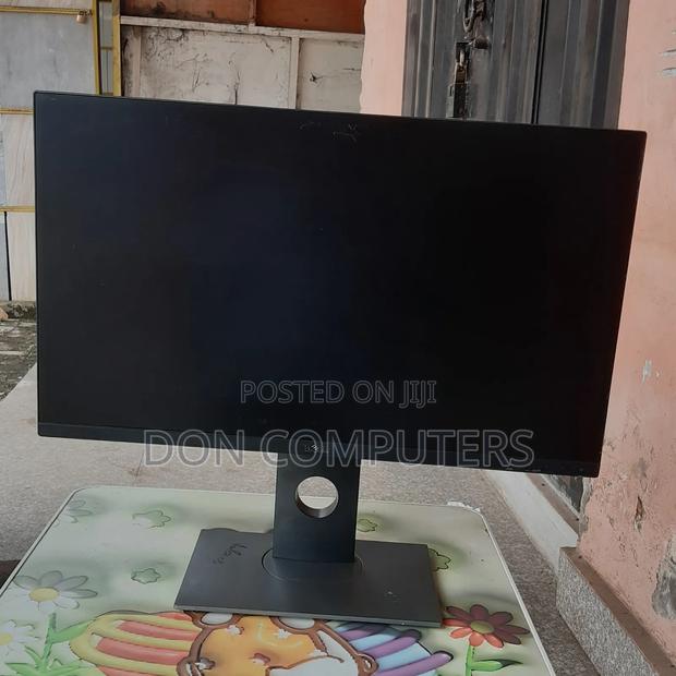 Dell 27 Inches WQHD Ips Edgeless Monitor photo 4