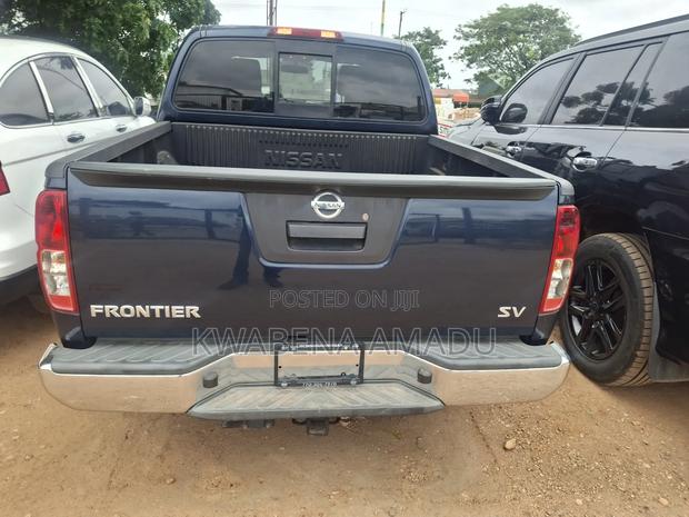 Nissan Frontier 2019 Blue