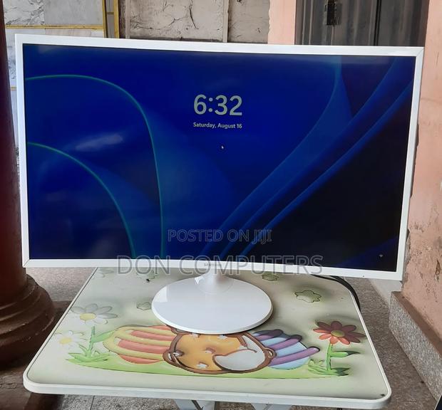 Samsung 32 Inches Curved Monitor