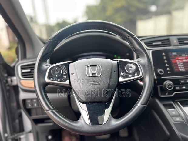 Honda CR-V Touring AWD 2019 Gray photo 8