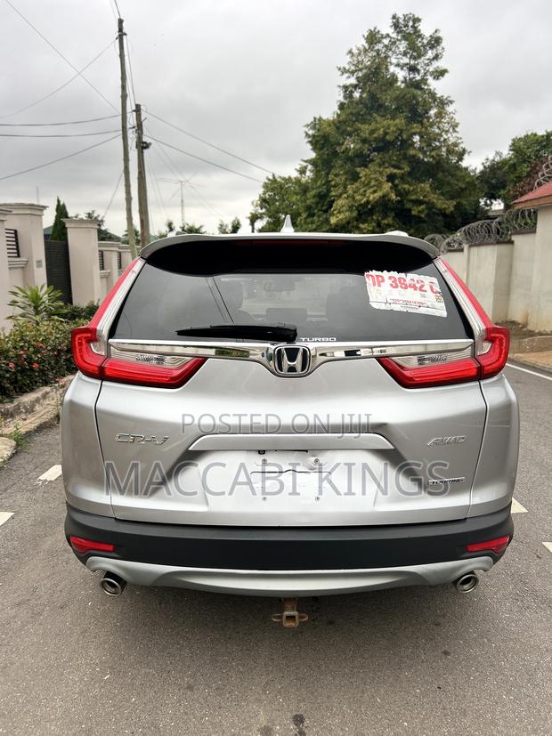 Honda CR-V Touring AWD 2019 Gray photo 4