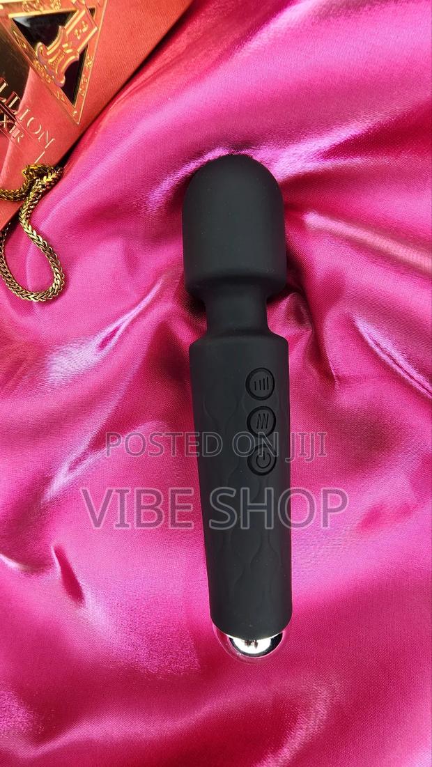 Vibrator Wand – 10 Speeds, Waterproof USB Clitoral Stimulation · Photo 3