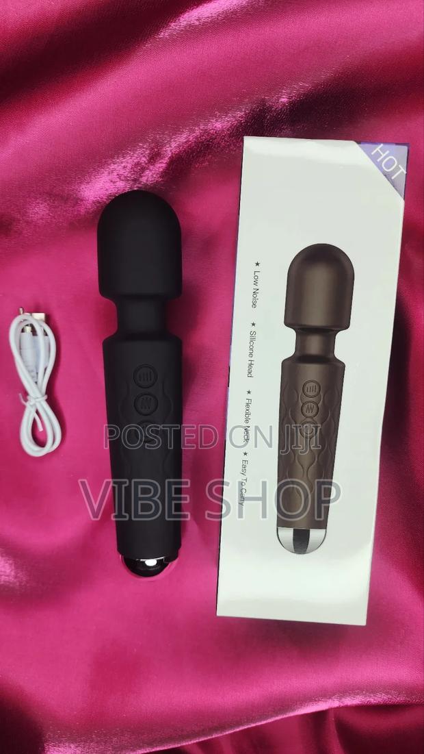 Vibrator Wand – 10 Speeds, Waterproof USB Clitoral Stimulation · Photo 4