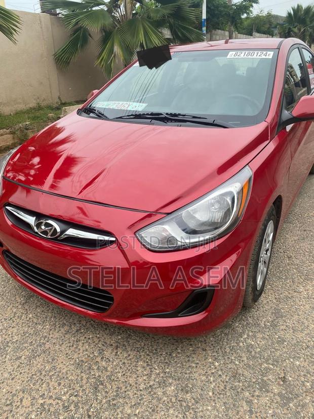 Hyundai Accent 2016 Red · Photo 1