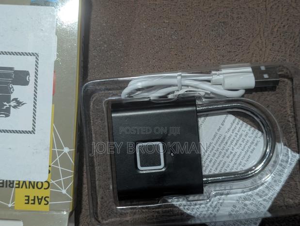Keyless Biometric Fingerprint Padlock photo 2