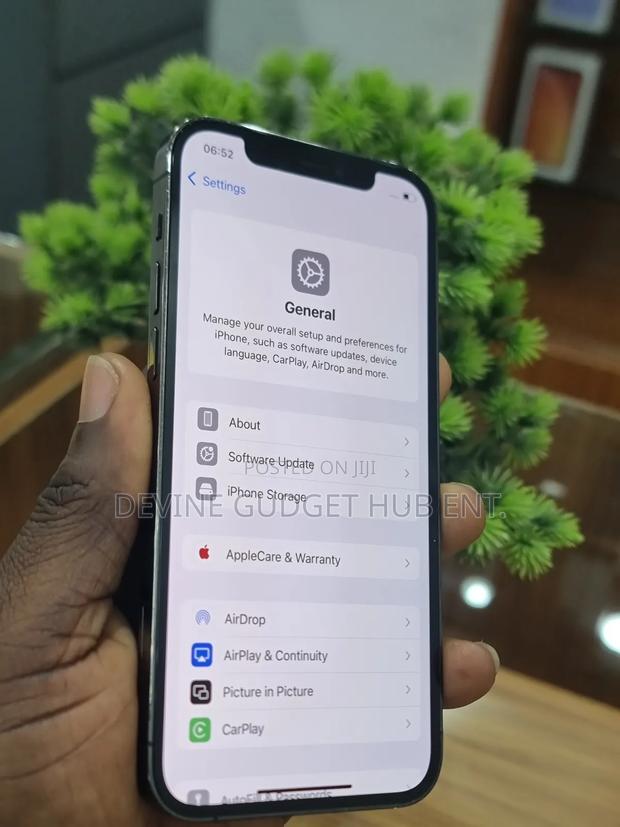 Apple iPhone 12 Pro 256 GB Gray photo 3