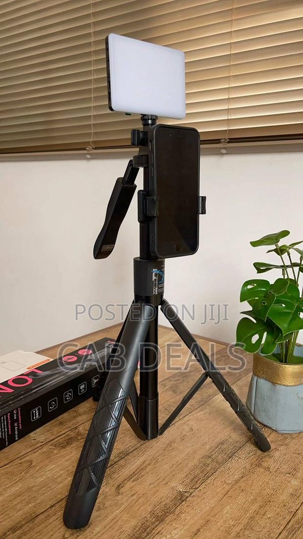 Tripod Stand photo 2