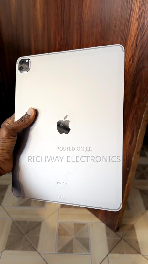 Apple iPad Pro 11 (2020) 128 GB Gray photo 3