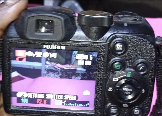 Fujifilm Camera 10mp Shoot Both Video and Pictures, Uses Aa Batteries photo 4