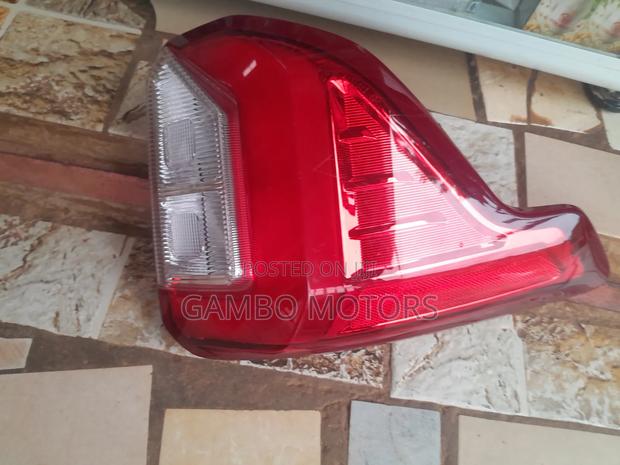 Ford Explorer 2020 Tailight Lh photo 2