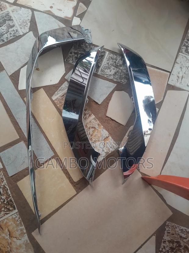 Mitsubishi Outlander 2023 Bumper Chrome photo 2