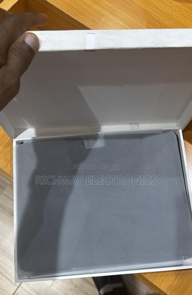Apple Magic Keyboard for iPad Pro M4 13 Inches photo 3