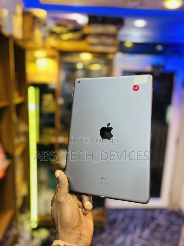 Apple iPad Wi-Fi 128 GB Gray photo 4
