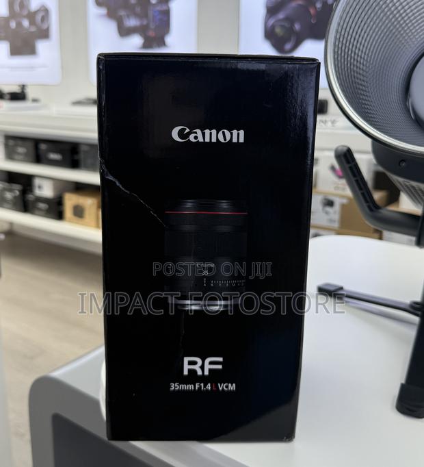 Canon Rf 35mm F/1.4 L Vcm Lens (Canon Rf) · Photo 2