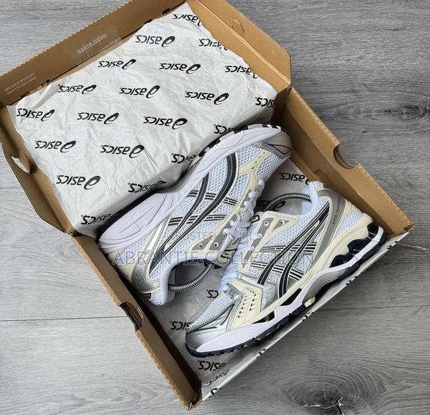 Ascis Gel Kayano Midnight Trainer · Photo 4