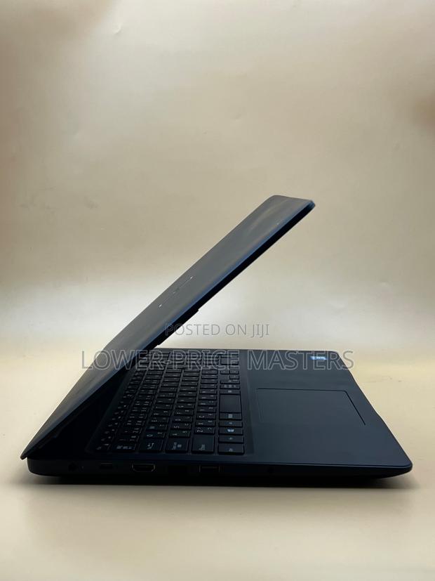 New Laptop Dell Latitude 3590 8GB Intel Core I3 SSD 256GB · Photo 4