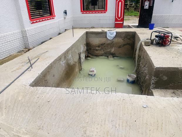 Swimming Pool Leakage Treatment · Photo 2