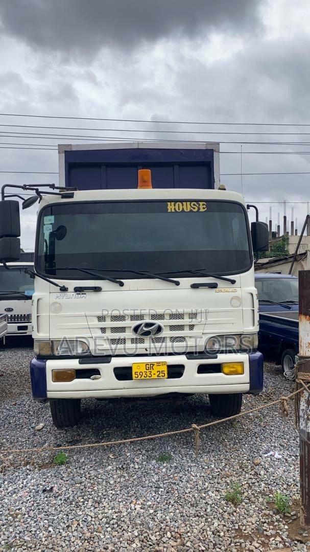 Hyundai Gold Cargo Truck photo 2