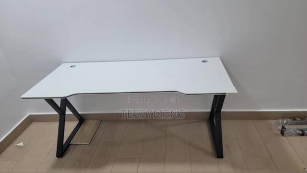 Gaming Table (160 by 60 Cm) photo 2