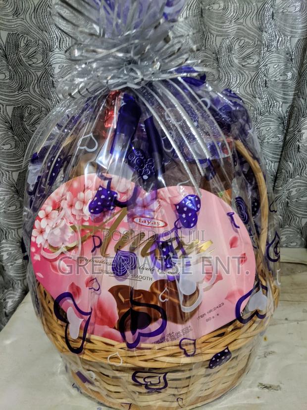 Premium Gift Hamper For Her photo 2