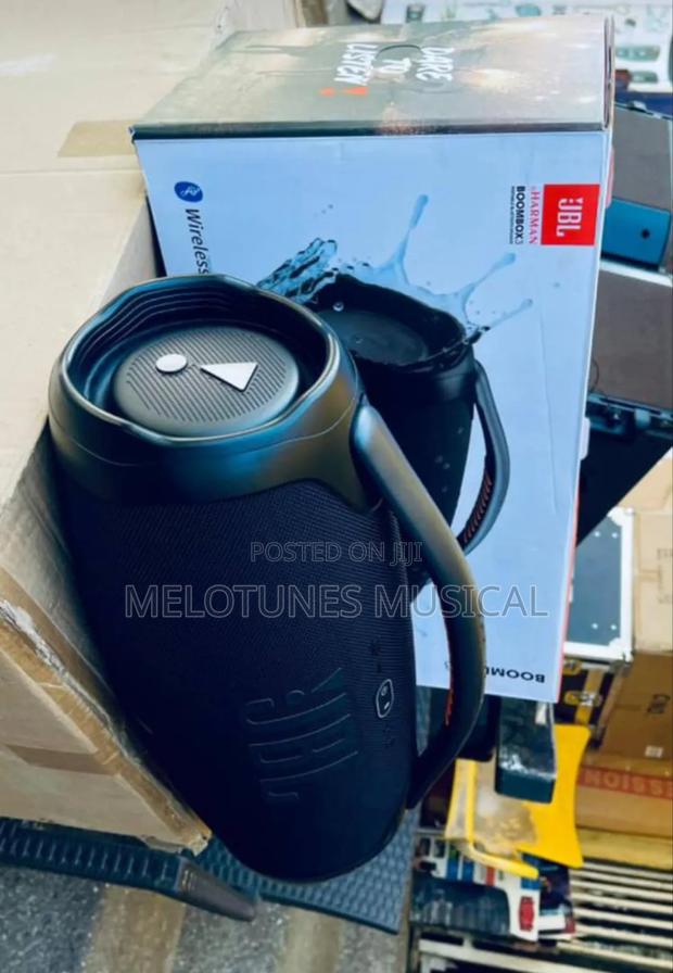 JBL Boombox 3 Portable Bluetooth Speaker. · Photo 2