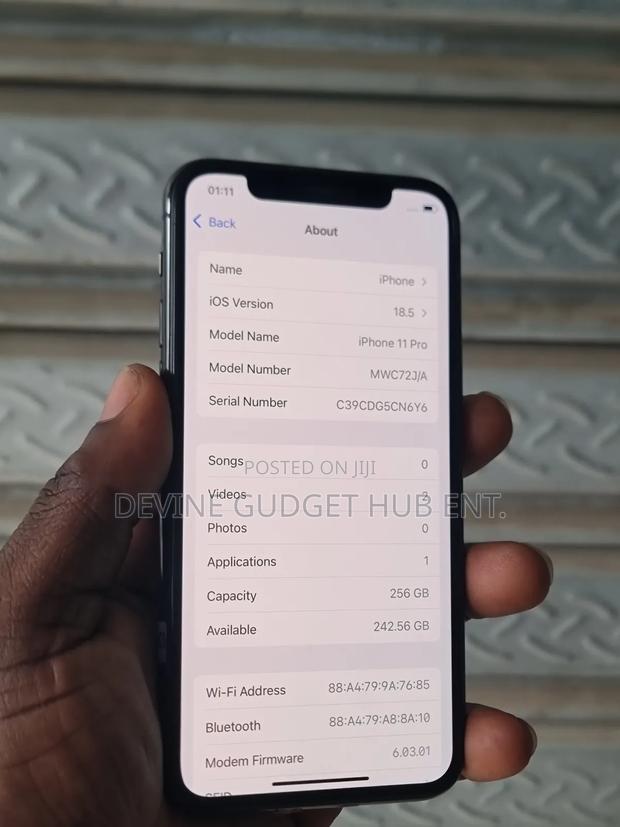 Apple iPhone 11 Pro 256 GB Gray photo 4