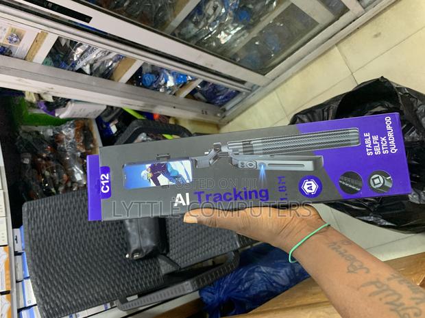 C12 Ai Auto Face Tracking Selfie Tripod · Photo 4