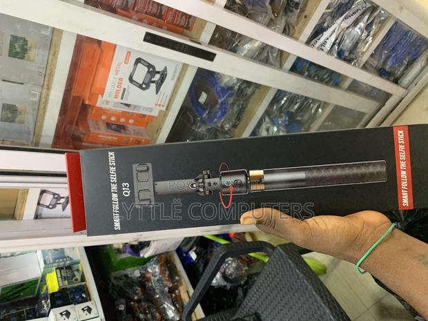 Q13 Ai Auto Face Tracking Tripod 360 · Photo 4