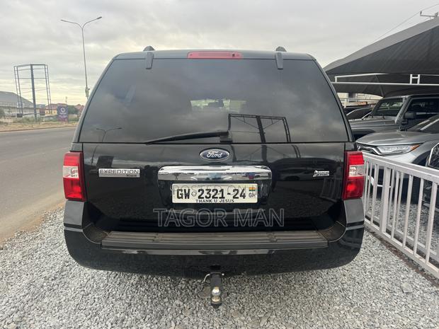 Ford Expedition 2025 Black