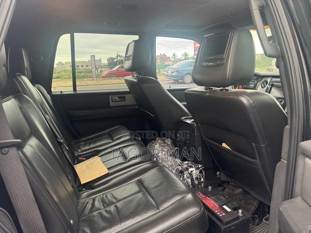 Ford Expedition 2025 Black