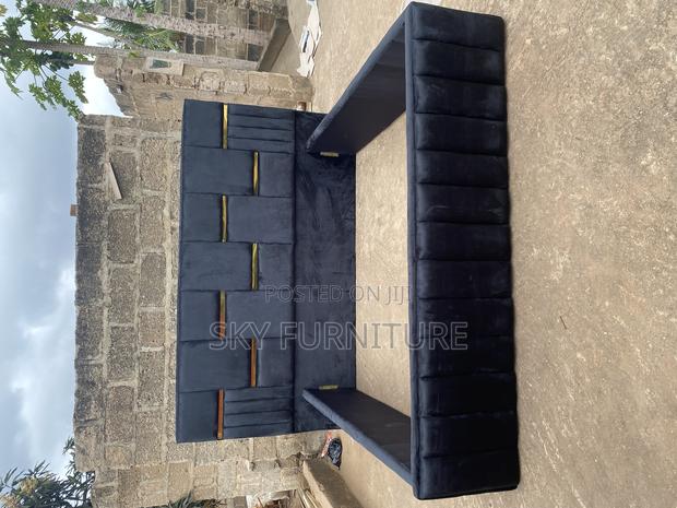 Enchanting Queen-size Bed Frame