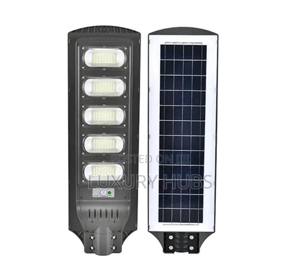 150w Solar Street Light With Mounting Rod · Photo 1