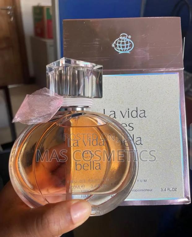 La Vida Es Bella Perfume - Fragrance World · Photo 2