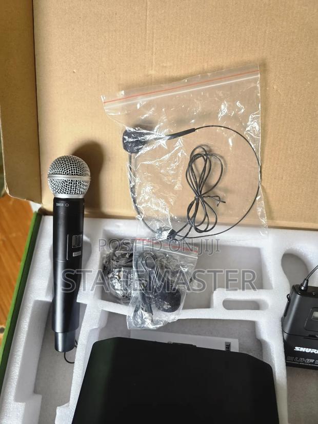 Shure Glxd24+/B58 Digital Wireless Handheld and Lapel Microphone · Photo 4