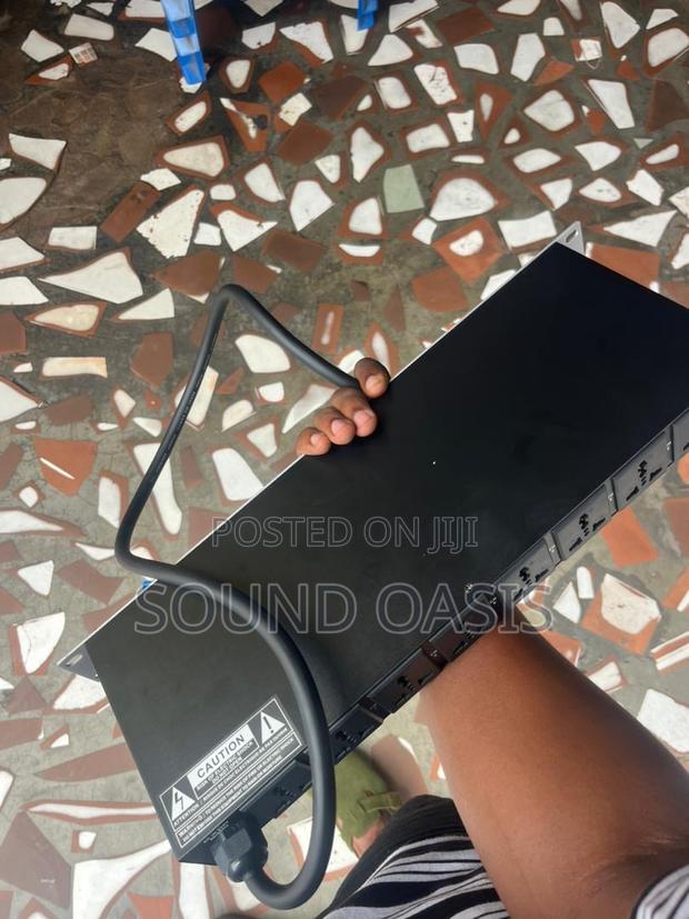 DBX 10 Outlet Power(Sequencer) With Air Breaker(Surge Protector) photo 6