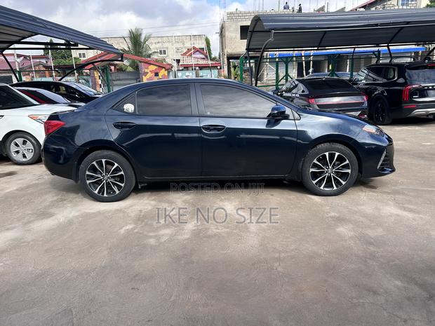 Toyota Corolla 2017 Black