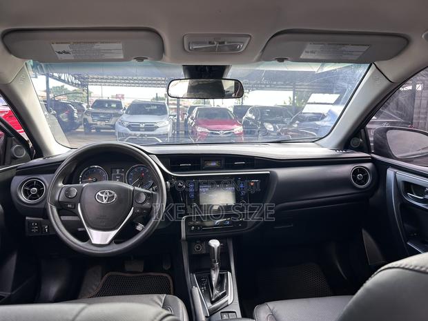 Toyota Corolla 2017 Black