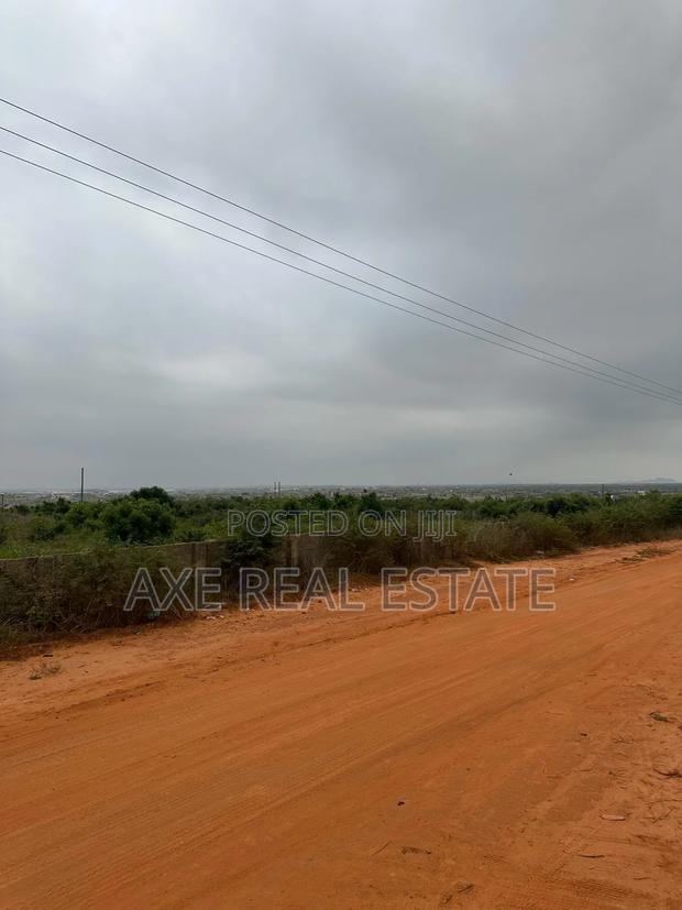 Well Planned> Estate Full Plots at Prampram · Photo 3