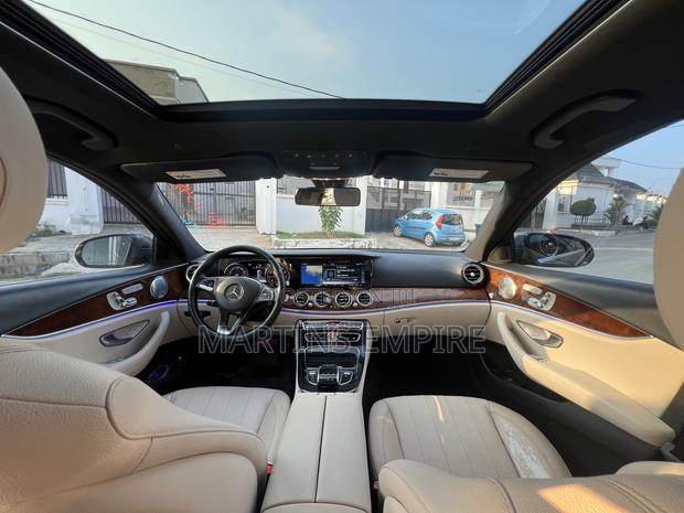 Mercedes-Benz E300 2018 Gray