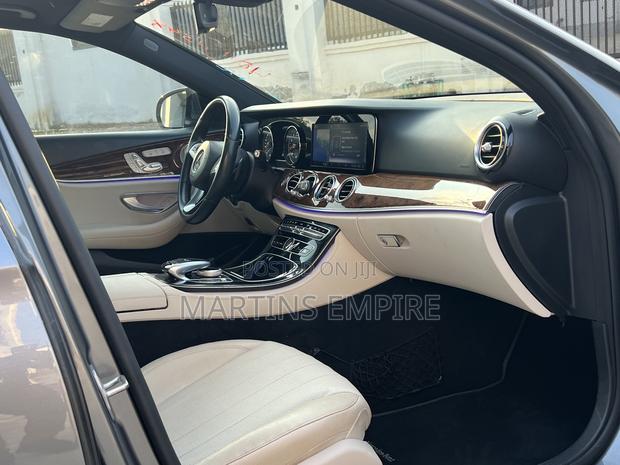 Mercedes-Benz E300 2018 Gray